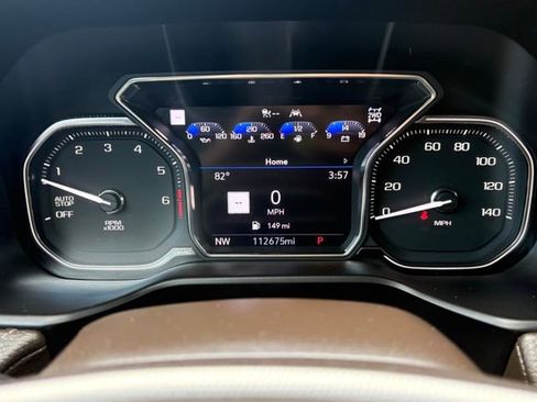 Used 2021 GMC Yukon XL Denali w/ Denali Premium Package AWD/4WD image 14