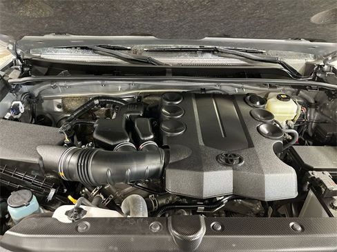Used 2022 Toyota 4Runner Limited image 26