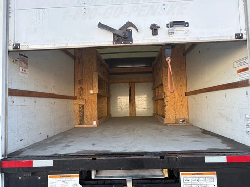 Used 2020 GMC Savana 3500 Extended w/ Driver Convenience Package image 25