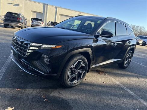 Certified 2022 Hyundai Tucson Limited w/ Cargo Package image 7