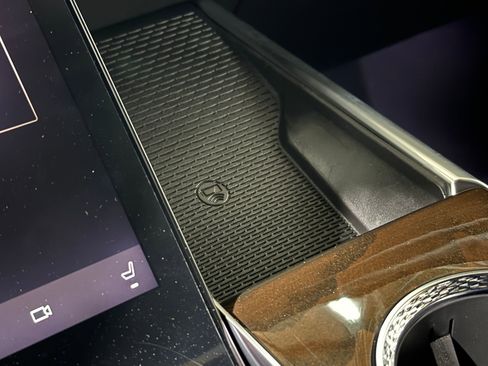 New 2025 Cadillac Escalade ESV Premium Luxury Platinum image 40