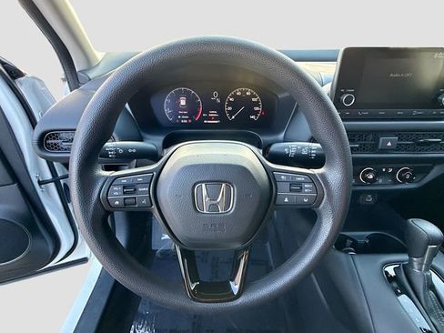 Used 2024 Honda HR-V LX image 11