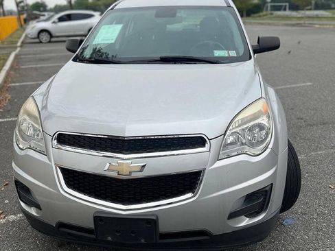 Used 2013 Chevrolet Equinox LS FWD image 2