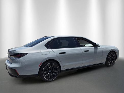 New 2026 BMW 740i xDrive AWD/4WD image 7