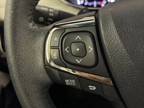 Used 2017 Toyota Avalon XLE Premium image 17