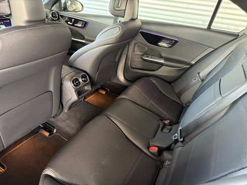 Used 2025 Mercedes-Benz C 300 Sedan image 11