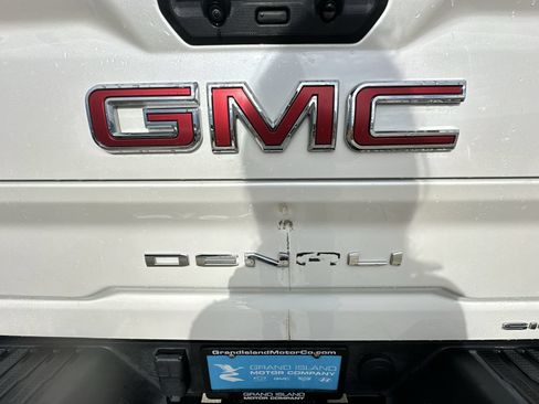 Certified 2024 GMC Sierra 2500 Denali w/ Denali Reserve Package AWD/4WD image 31