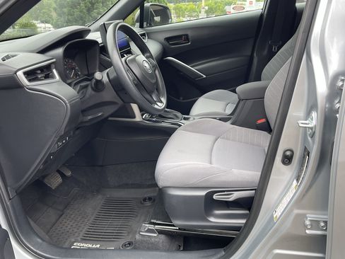 Certified 2025 Toyota Corolla Cross AWD Hybrid image 11