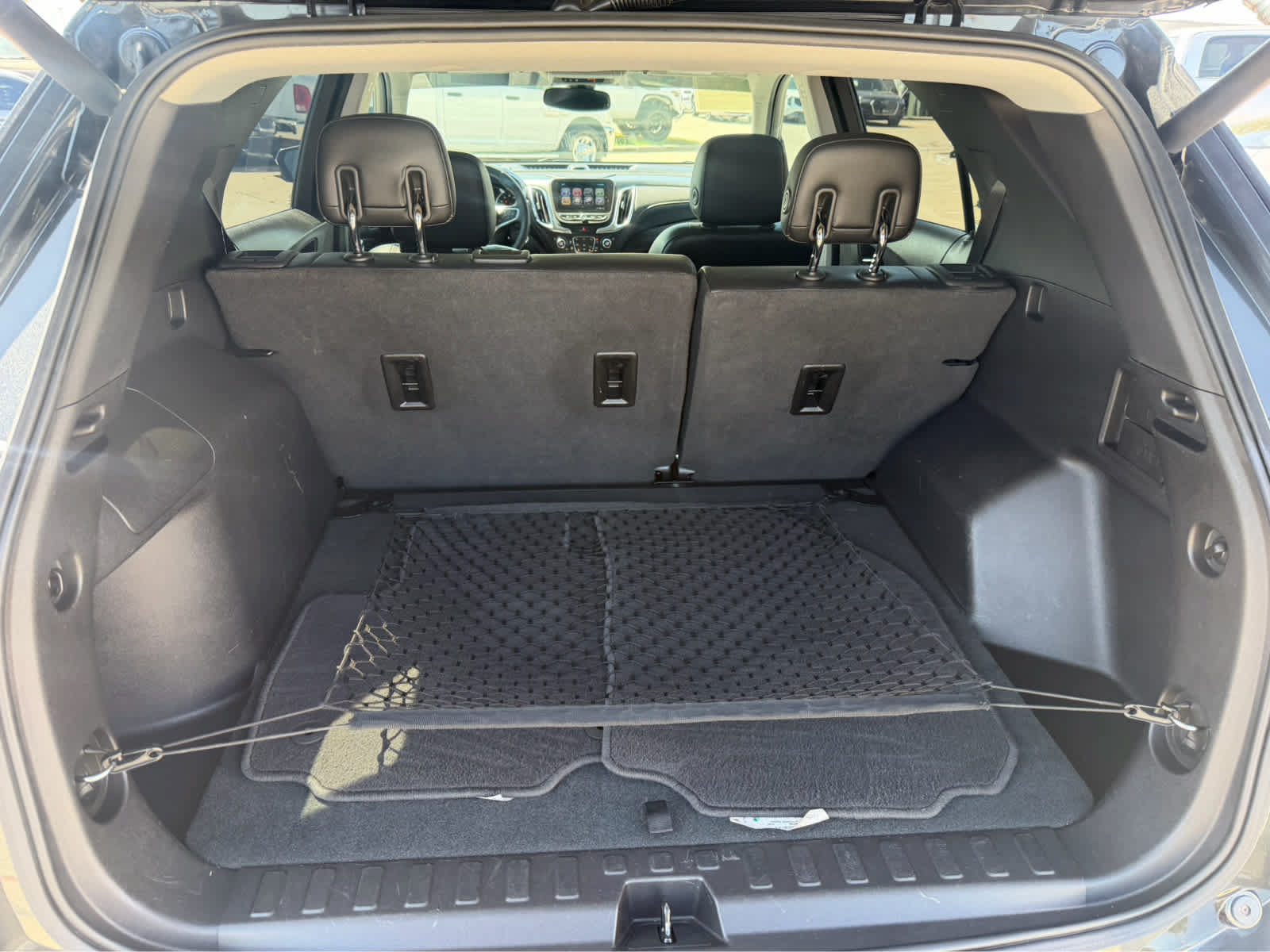 Used 2018 Chevrolet Equinox Premier FWD image 13