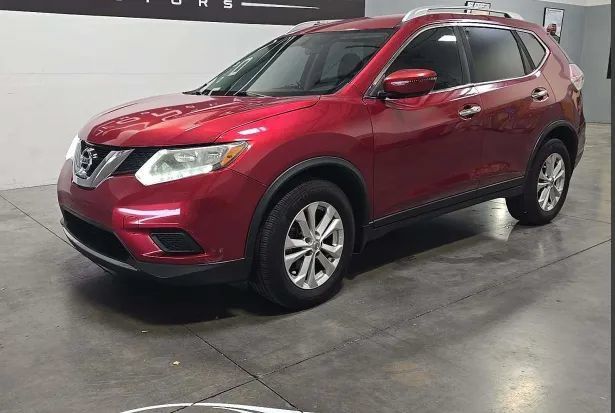 Used 2016 Nissan Rogue SV FWD image 1