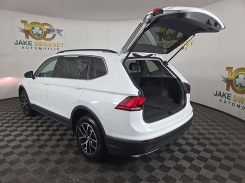 Used 2021 Volkswagen Tiguan SE image 30