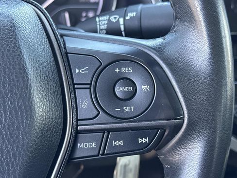 Used 2024 Toyota Camry SE FWD image 11
