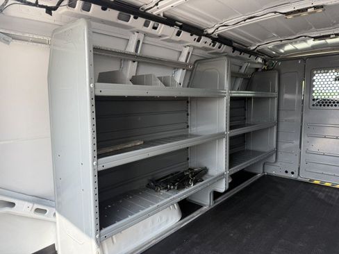 Used 2022 Chevrolet Express 2500 w/ Driver Convenience Package RWD image 13