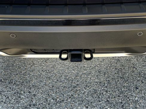 Used 2025 Ford Explorer Active w/ Active Comfort Package image 45