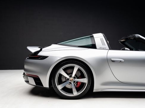 Used 2023 Porsche 911 Targa 4S AWD/4WD image 39