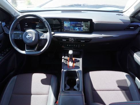Certified 2025 Nissan Kicks SR AWD/4WD image 11