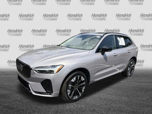 Certified 2026 Volvo XC60 B5 Plus AWD/4WD image 5