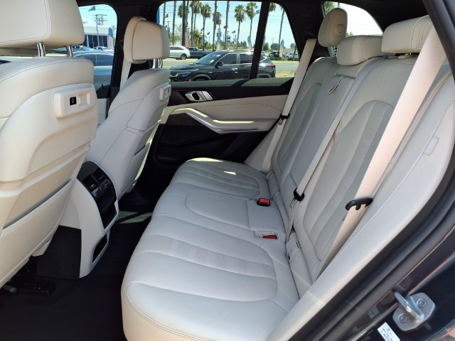 Used 2022 BMW X5 sDrive40i w/ Parking Assistance Package RWD image 14