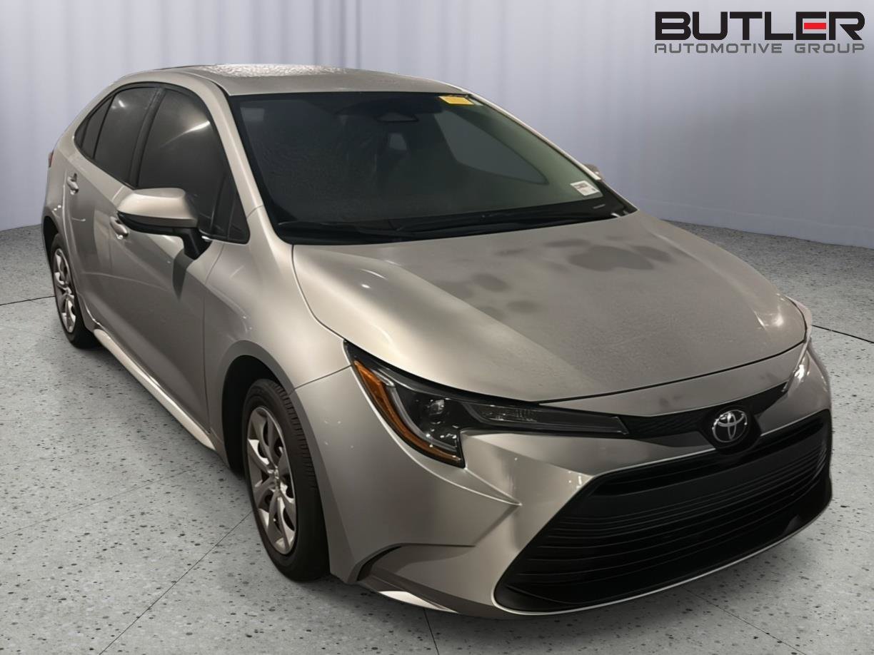 Certified 2025 Toyota Corolla LE w/ Convenience Package FWD image 6