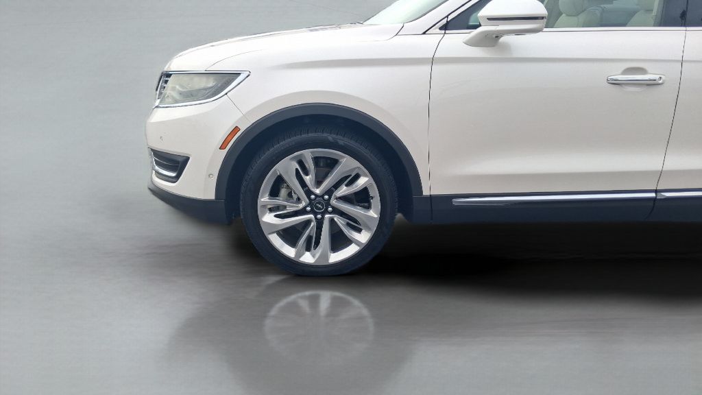 Used 2017 Lincoln MKX Black Label w/ Driver Assistance Package AWD/4WD image 29