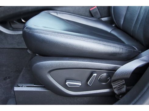 Used 2023 Lincoln Nautilus AWD image 28