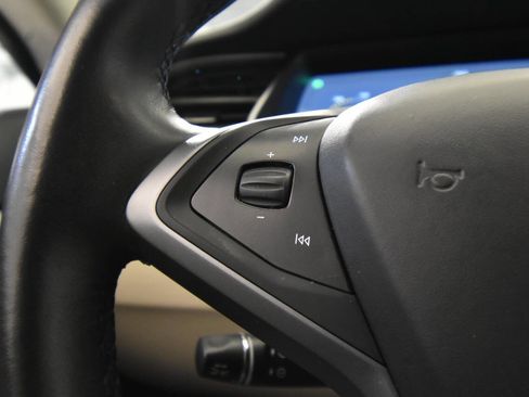 Used 2018 Tesla Model S P100D image 23