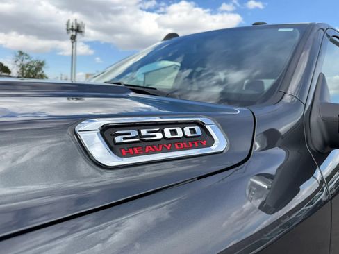 Used 2024 RAM 2500 Laramie AWD/4WD image 17