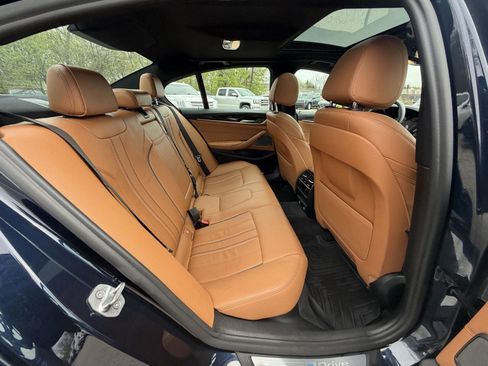 Used 2018 BMW 530e xDrive AWD/4WD image 35