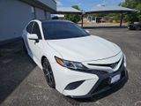 Used 2018 Toyota Camry LE image 5