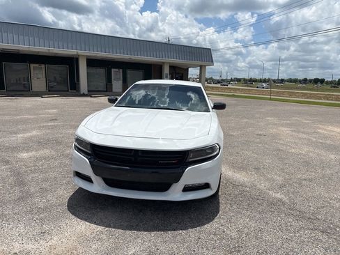 Used 2023 Dodge Charger SXT w/ Blacktop Package AWD/4WD image 4