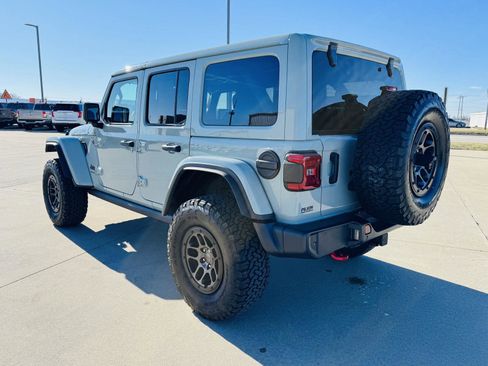 Used 2023 Jeep Wrangler Unlimited Rubicon w/ Xtreme 35 Tire Package image 35