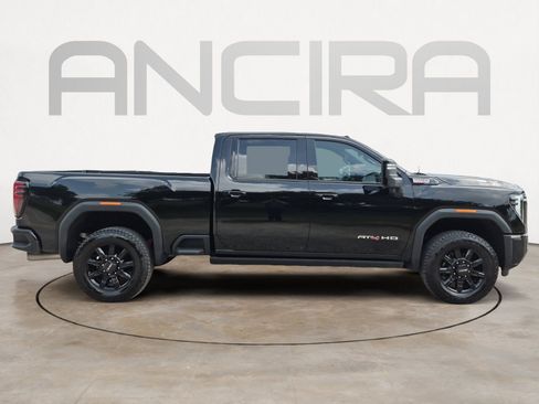 Used 2025 GMC Sierra 2500 AT4 w/ AT4 Premium Plus Package AWD/4WD image 11