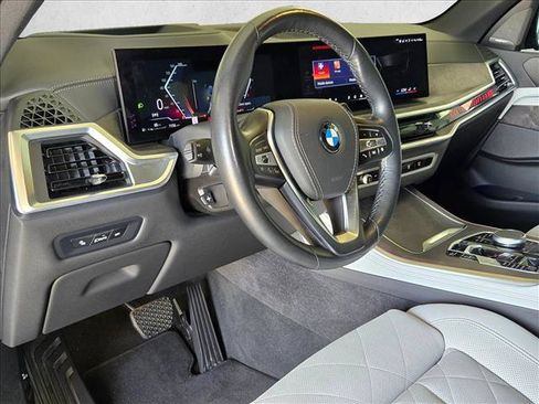 Used 2025 BMW X5 sDrive40i RWD image 9