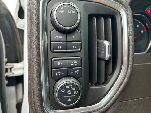 Used 2020 Chevrolet Silverado 2500 LTZ image 24