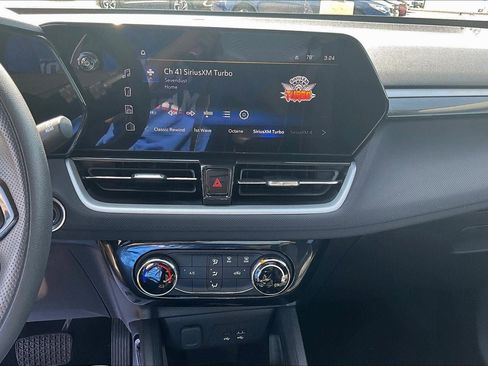 Used 2025 Chevrolet TrailBlazer LT image 15