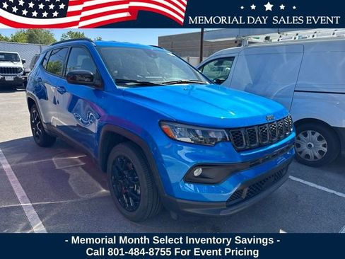Used 2026 Jeep Compass Latitude AWD/4WD image 1