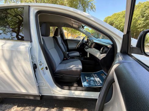 Used 2015 Toyota RAV4 LE FWD image 15