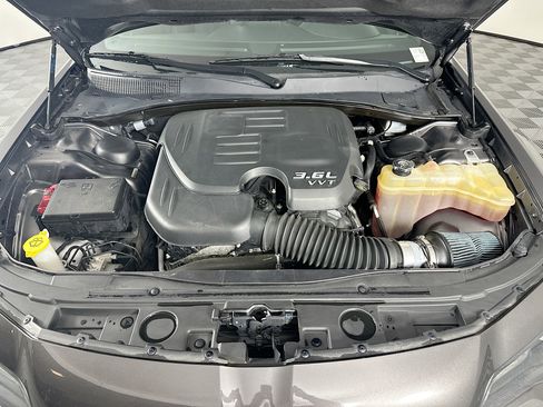 Used 2022 Chrysler 300 S RWD image 33