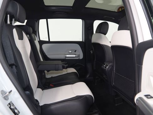 Used 2022 Mercedes-Benz GLB 35 AMG 4MATIC image 13