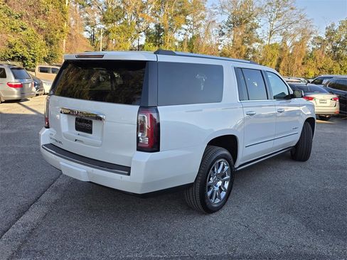 Used 2020 GMC Yukon XL Denali w/ Open Road Package image 6