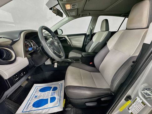 Used 2015 Toyota RAV4 XLE FWD image 24