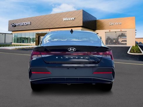 New 2026 Hyundai Elantra SE w/ Cargo Package image 6