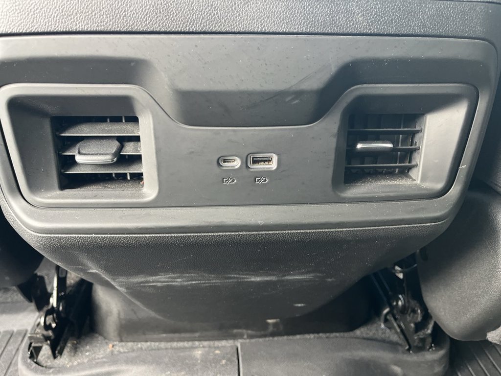 Used 2022 Chevrolet Silverado 1500 RST AWD/4WD image 20