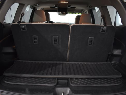 Used 2020 Honda Pilot Touring image 38