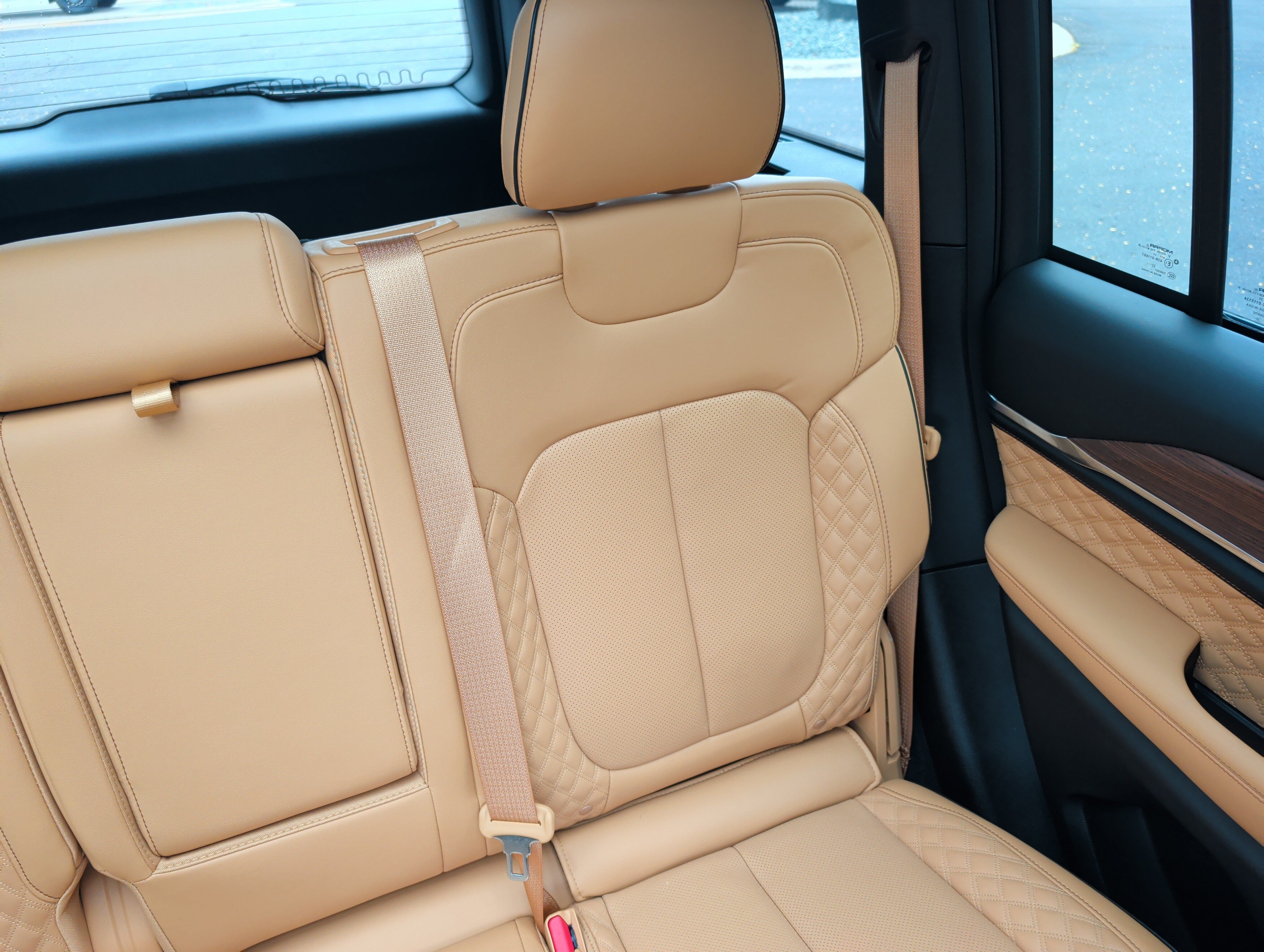 Used 2024 Jeep Grand Cherokee Summit AWD/4WD image 14