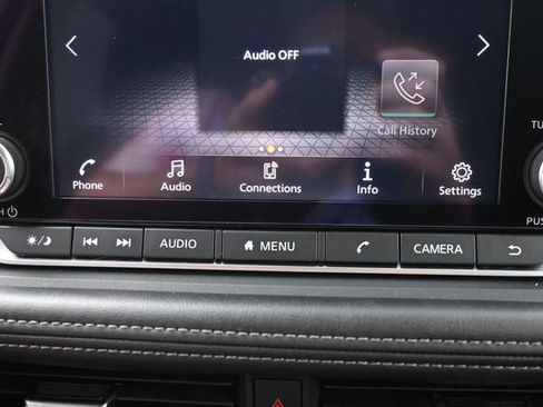 Used 2025 Nissan Rogue SV AWD/4WD image 26