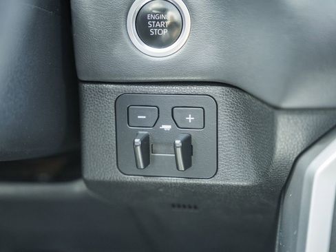 Used 2023 Toyota Tundra Platinum w/ Advanced Package AWD/4WD image 29