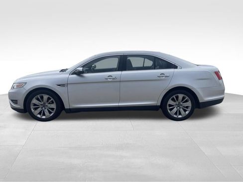 Used 2011 Ford Taurus Limited w/ 303A Rapid Spec Order Code AWD/4WD image 4