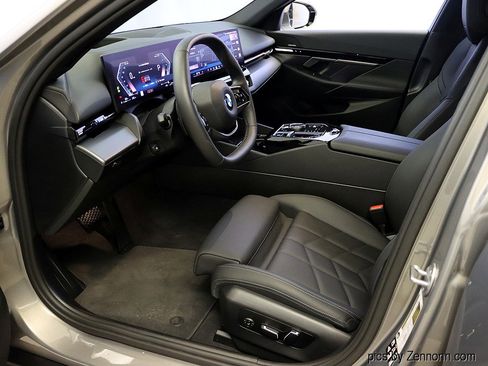 Certified 2024 BMW 530i xDrive w/ Premium Package image 11