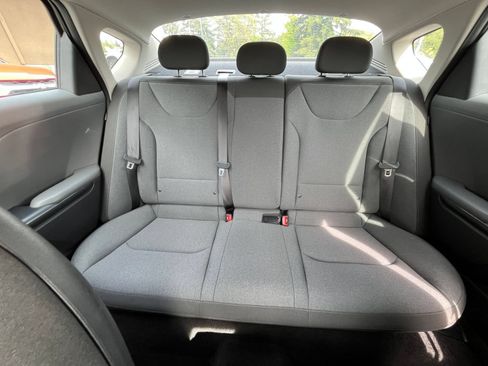 Used 2025 Kia K4 FWD image 39